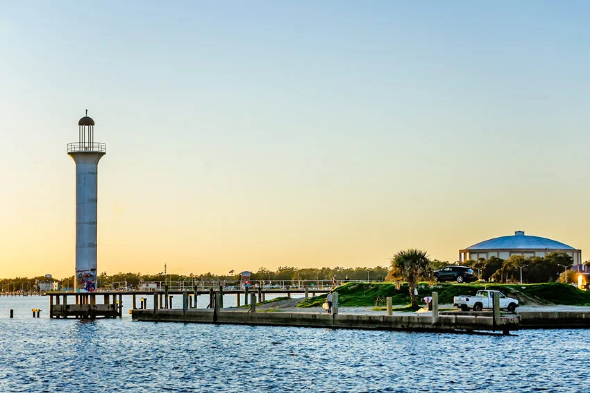 Best Fishing Piers in Mississippi: Expert Tips and Insights.